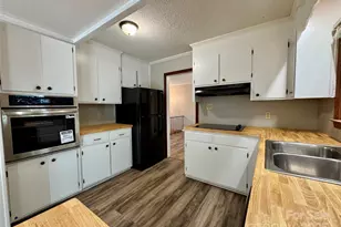 302 Suburban Ave, Kannapolis, NC 28083 - Photo 8