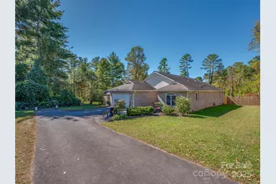 949 Kanuga Road, Hendersonville, NC 28739 - Photo 2