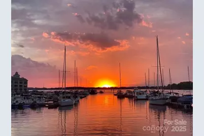 18861 Vineyard Point Lane, Cornelius, NC 28031 - Photo 2