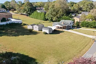 2598 Conner Cir, Lenoir, NC 28645 - Photo 34