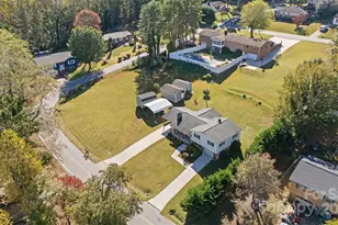 2598 Conner Cir, Lenoir, NC 28645 - Photo 28