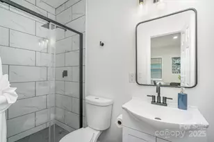 1017 Pegram St, Charlotte, NC 28205 - Photo 26