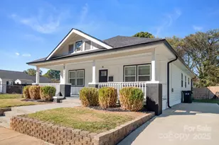 1017 Pegram St, Charlotte, NC 28205 - Photo 2