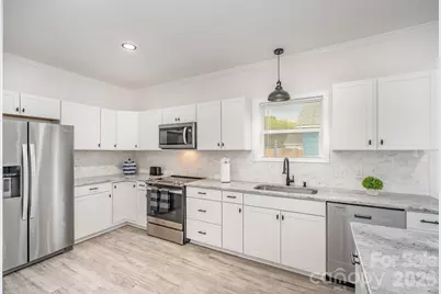 1017 Pegram Street, Charlotte, NC 28205 - Photo 14