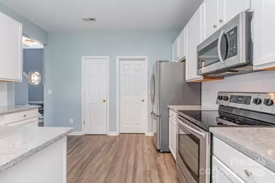 12210 Stratfield Place Circle, Pineville, NC 28134 - Photo 10