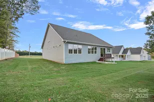 155 Rimrock Rd, Harmony, NC 28634 - Photo 32