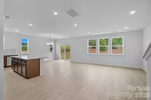 528 Ramona St, York, SC 29745 - Photo 6