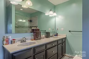 1341 36th Ave Dr NE, Hickory, NC 28601 - Photo 18