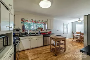 1341 36th Ave Dr NE, Hickory, NC 28601 - Photo 8