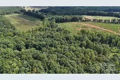 4415 Mirror Lake Drive, Catawba, NC 28609 - Photo 4