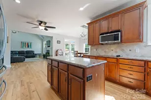 895 E Monbo Rd, Statesville, NC 28677 - Photo 20