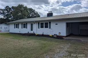 155 Hamptons Cove Rd, Troutman, NC 28166 - Photo 4