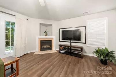 2604 Cochrane Drive, Charlotte, NC 28269 - Photo 8