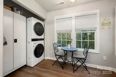 2604 Cochrane Drive, Charlotte, NC 28269 - Photo 14