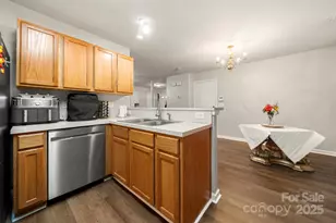 2604 Cochrane Dr, Charlotte, NC 28269 - Photo 10