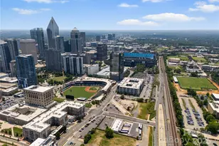 400 N Church St, Charlotte, NC 28202 - Photo 4