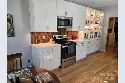 9520 Glenwater Drive, Charlotte, NC 28262 - Photo 10