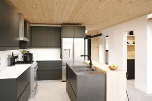 2 Riverview Forest Dr, Marion, NC 28752 - Photo 4