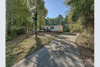 190 Ridge Creek Drive, Troutman, NC 28166 - Photo 2