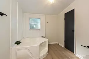 190 Ridge Creek Dr, Troutman, NC 28166 - Photo 18