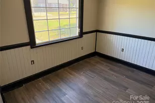 520 Margaret Dr, Statesville, NC 28677 - Photo 10