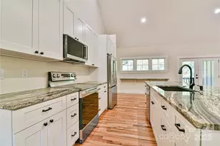 48 Crossings Cir, Fairview, NC 28730 - Photo 10