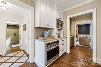 2611 Forest Drive, Charlotte, NC 28211 - Photo 14