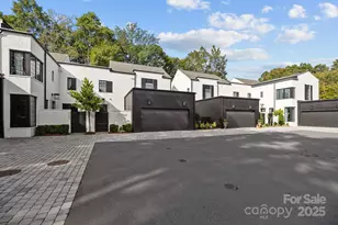 9004 Tynecastle Commons Ct, Charlotte, NC 28226 - Photo 2