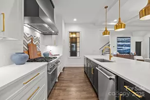 9004 Tynecastle Commons Ct, Charlotte, NC 28226 - Photo 16