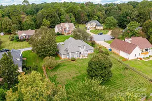 1472 Sweetbriar Ln, Hickory, NC 28602 - Photo 42