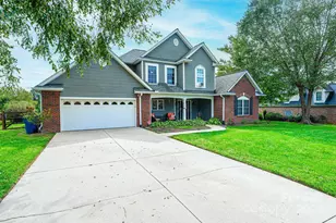 1472 Sweetbriar Ln, Hickory, NC 28602 - Photo 2