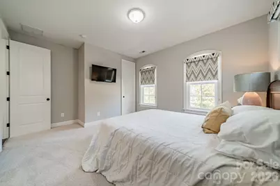 131 Boyce Road, Charlotte, NC 28211 - Photo 32