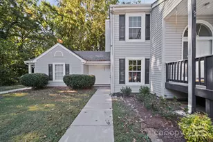 1565 Hunt Club Ct, Rock Hill, SC 29732 - Photo 2