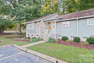 401 Wellington Hills Circle, Salisbury, NC 28147 - Photo 2