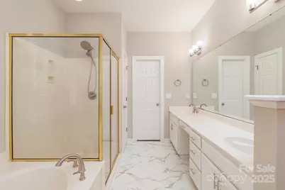 5238 Downing Creek Drive, Charlotte, NC 28269 - Photo 22