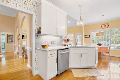 811 4th Street NE, Conover, NC 28613 - Photo 4