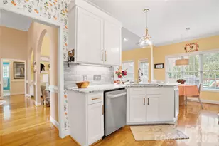 811 4th St NE, Conover, NC 28613 - Photo 4