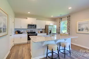 846 Adelston Ln, Asheville, NC 28804 - Photo 6