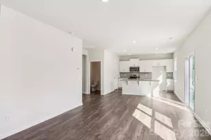 846 Adelston Ln, Asheville, NC 28804 - Photo 10