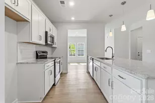 1680 Piper Creek Ave, Newton, NC 28658 - Photo 6