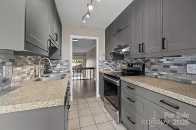 7939 Charter Oak Lane, Charlotte, NC 28226 - Photo 4