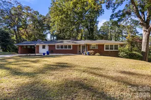 187 J Morgan St, Forest City, NC 28043 - Photo 2