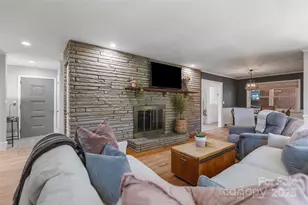 187 J Morgan St, Forest City, NC 28043 - Photo 4