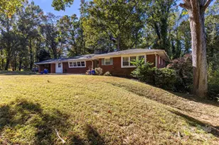 187 J Morgan St, Forest City, NC 28043 - Photo 2