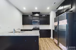 9525 Munsing Dr, Charlotte, NC 28269 - Photo 4