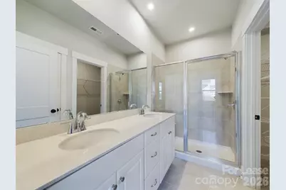 9525 Munsing Drive, Charlotte, NC 28269 - Photo 6