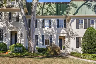 153 Perrin Pl, Charlotte, NC 28207 - Photo 2