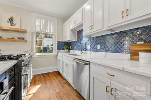 153 Perrin Pl, Charlotte, NC 28207 - Photo 10