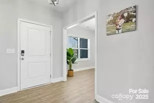 134 Gibbs Cir, Maiden, NC 28650 - Photo 2