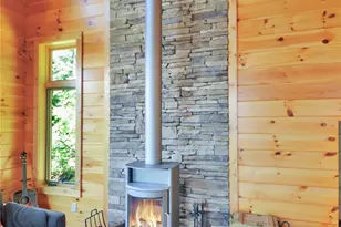 6365 Julius Dr, Newland, NC 28657 - Photo 8